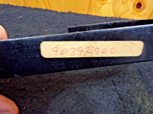 903921 700 runner - runner, a